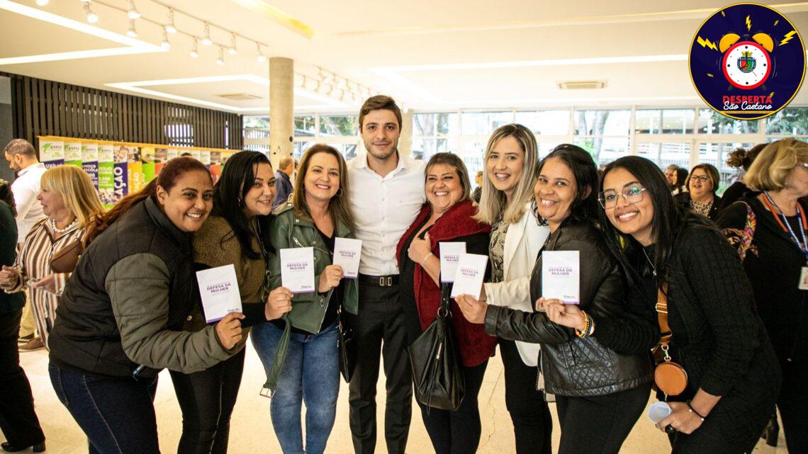 Thiago Auricchio recebe apoio das mulheres do ABC em evento realizado nesta quarta-feira