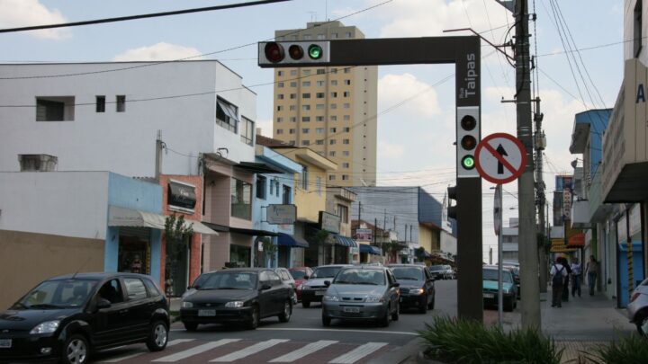 Semáforos inteligentes garantem fluidez e aumentam a segurança no trânsito de São Caetano