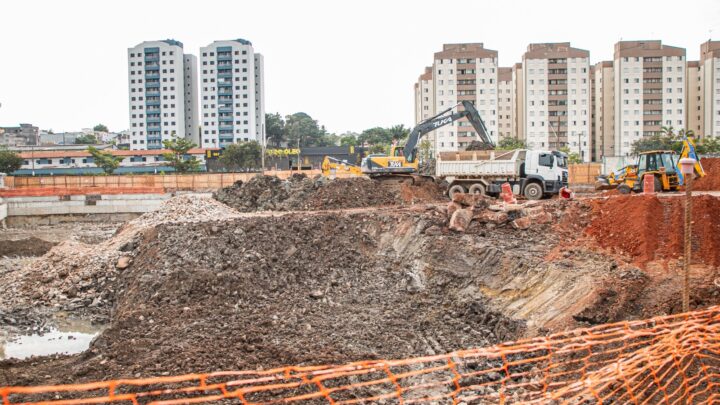 Instalação de tirantes de estabilidade marca nova fase do Piscinão do Fundação em São Caetano
