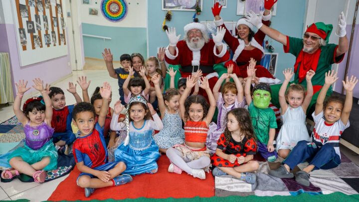 Magia do Natal encanta crianças da Educação Infantil em São Caetano