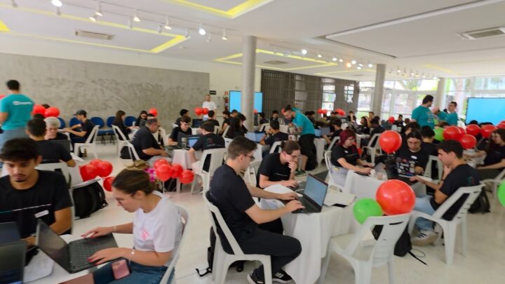 Maratona de Programação reúne mais de 100 participantes em São Caetano