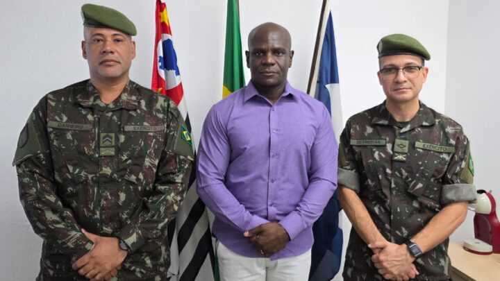 Secretaria de Segurança de São Caetano recebe novos instrutores do Tiro de Guerra e reforça informações sobre o alistamento militar